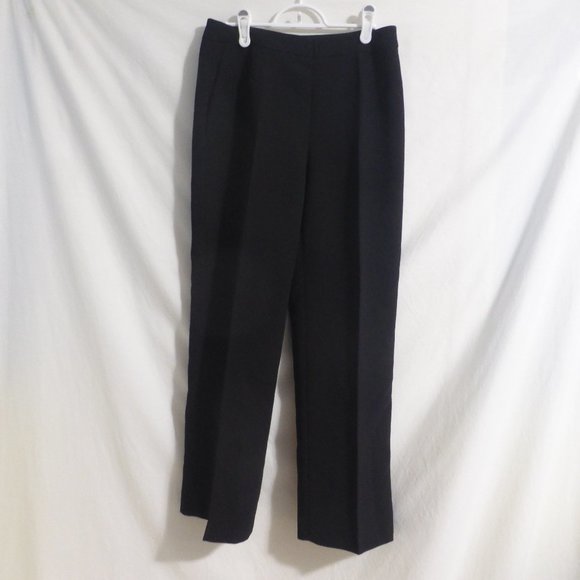 LE SUIT PETITE, size 4P, women's black slacks, side zip and latch fastened, GUC - Picture 1 of 14